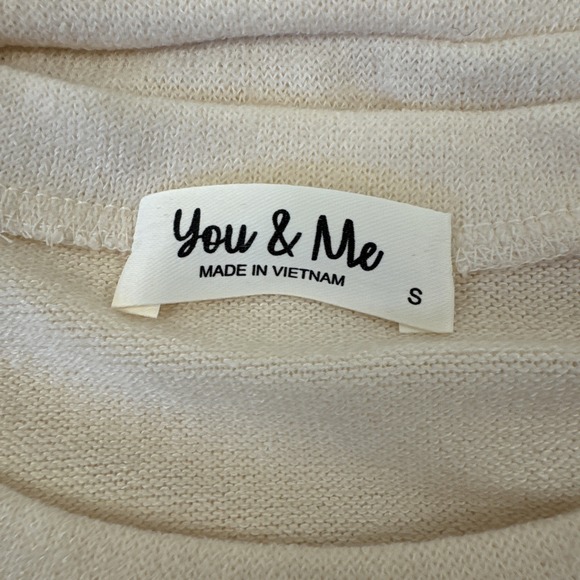 New You & Me‎ Top Women's Size Small Beige Knit Pullover Long Sleeves Pockets - Picture 6 of 9